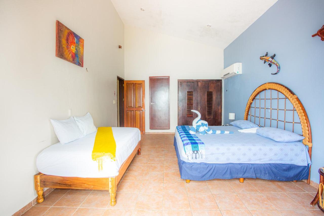 Casa Sol Y Luna Bacalar Bed and Breakfast Exteriör bild